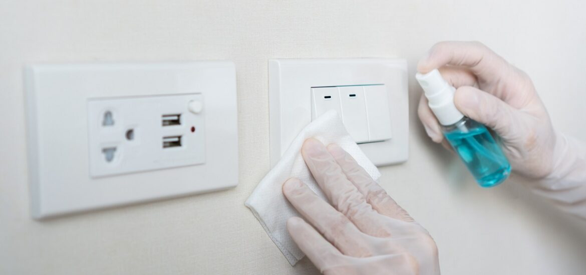 3-Comment désinfecter et nettoyer en profondeur les interrupteurs et les prises électriques